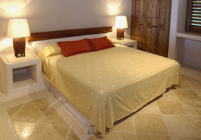Room4.jpg (44564 bytes)